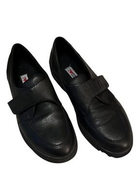 Women’s I ❤️ Comfort Black Leather Slip-On Flap Closure Loafer Shoes Sz 8